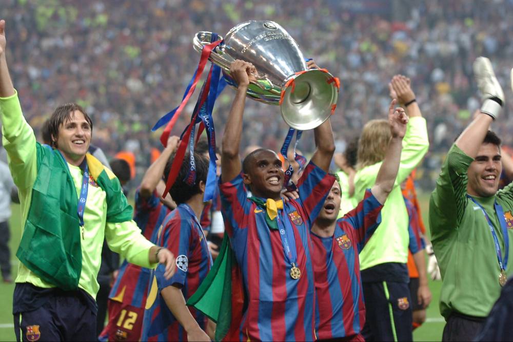 Samuel Eto'o célébrant le titre de La Liga 2005-2006